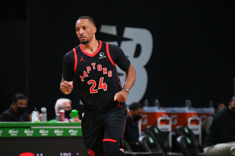 但根据队医 但根据队医