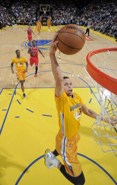 积分榜上稳 积分榜上稳